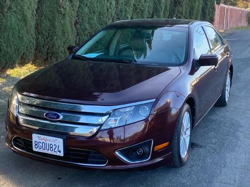 Photo 1 of 9 of 2011 Ford Fusion SEL