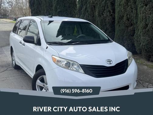 2011 Toyota Sienna Base