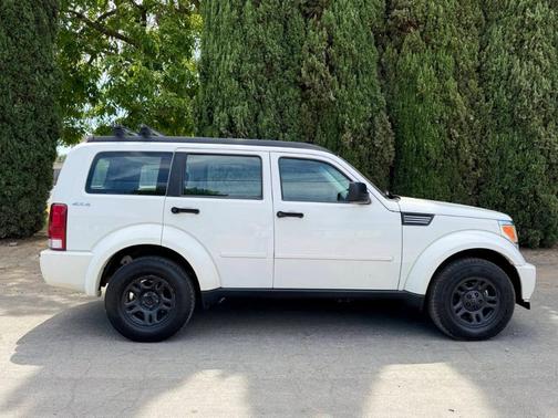 2009 Dodge Nitro SE