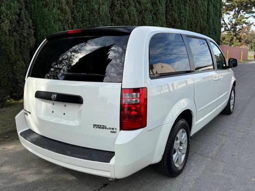 2009 Dodge Grand Caravan SE