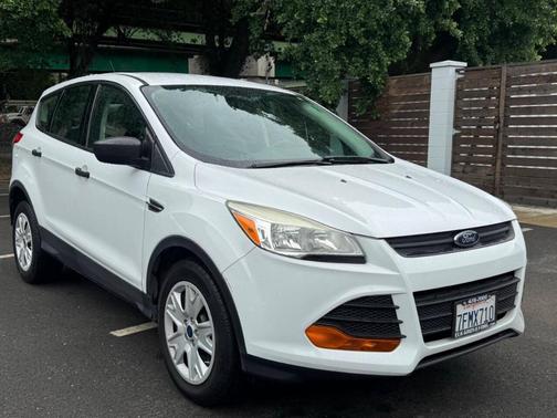 2014 Ford Escape S