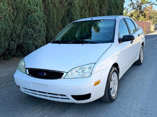 2007 Ford Focus ZX4 SE