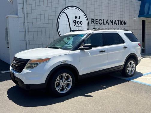 White 2015 Ford Utility Police Interceptor Base