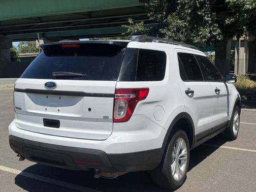 White 2015 Ford Utility Police Interceptor Base