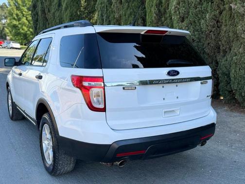 2013 Ford Explorer Base