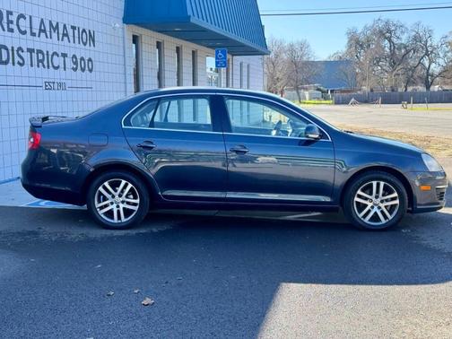 2005 Volkswagen Jetta 2.5