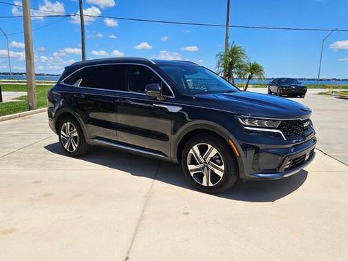 2024 Kia Sorento Plug-In Hybrid SX Prestige