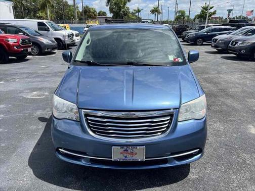 2012 Chrysler Town & Country Touring