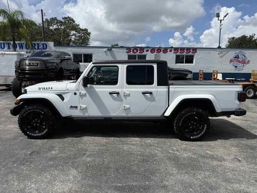 2023 Jeep Gladiator Willys 4x4