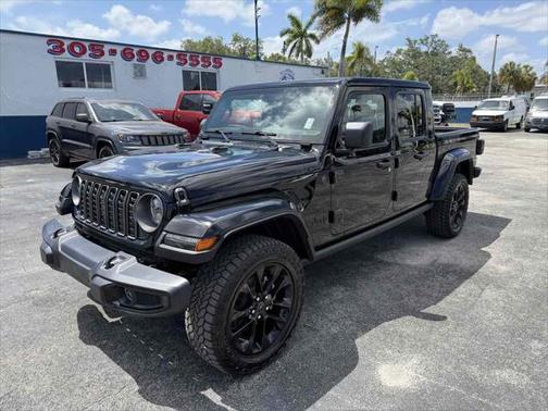 2025 Jeep Gladiator Nighthawk