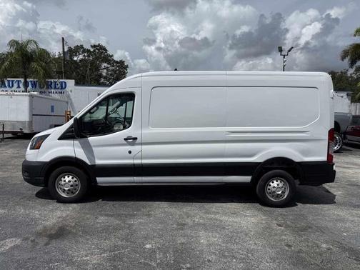 2022 Ford Transit-250 Base