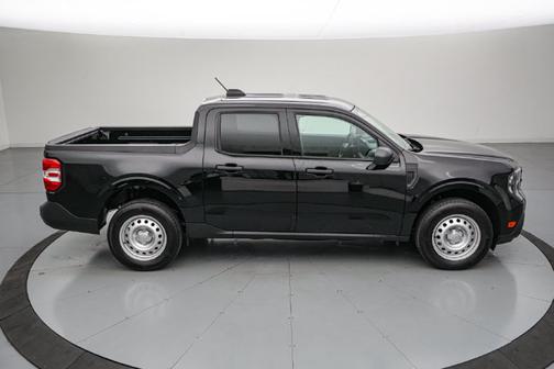 SHADOW BLACK 2025 Ford Maverick XL