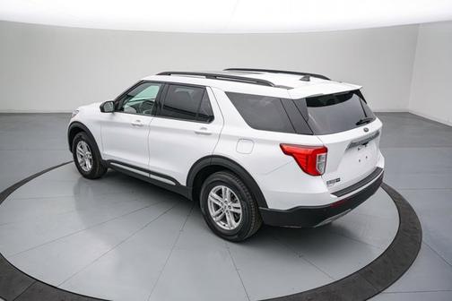 OXFORD WHITE 2021 Ford Explorer XLT