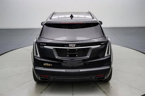 2021 Cadillac XT5 SPORT
