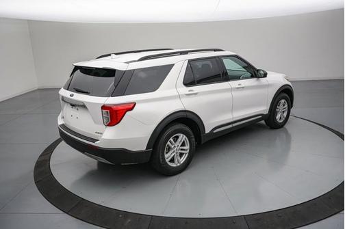 STAR WHITE MET TRI-COAT 2024 Ford Explorer XLT