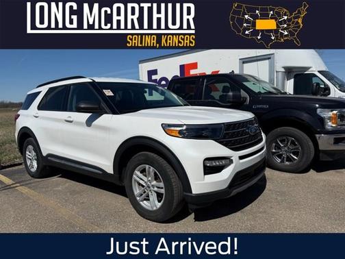 STAR WHITE MET TRI-COAT 2024 Ford Explorer XLT