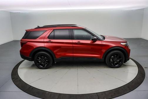 2024 Ford Explorer ST-LINE