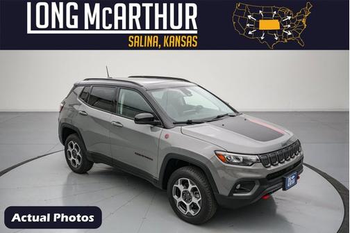 Sting Gray Clearcoat 2022 Jeep Compass TRAILHAWK