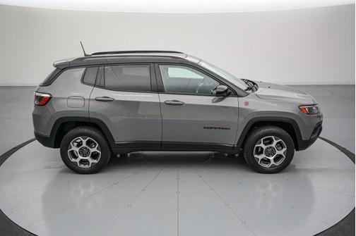 Sting Gray Clearcoat 2022 Jeep Compass TRAILHAWK