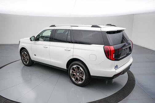 2025 Ford Expedition KING RANCH