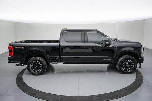 2025 Ford F-250 PLATINUM