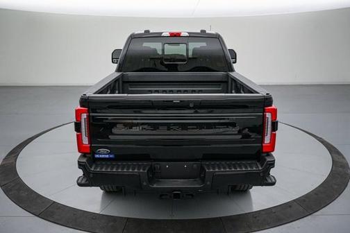 2025 Ford F-250 PLATINUM