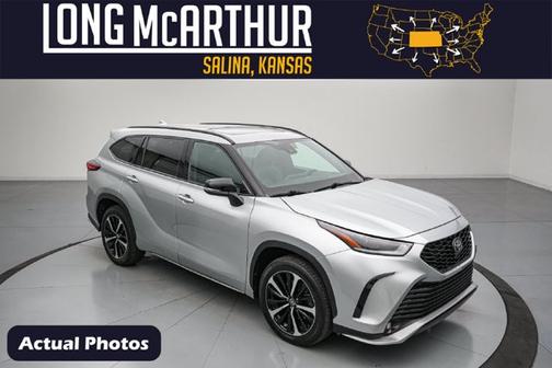 Celestial Silver Metallic 2022 Toyota Highlander XSE