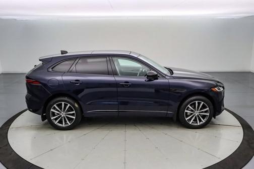 2025 Jaguar F-PACE P250 R-DYNAMIC S