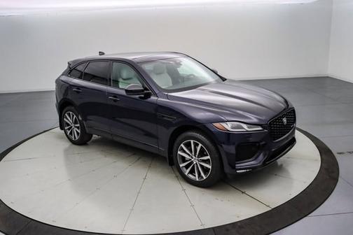 2025 Jaguar F-PACE P250 R-DYNAMIC S