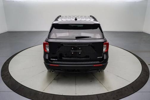 2024 Ford Explorer ST-LINE