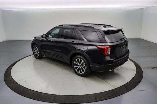 2024 Ford Explorer ST-LINE