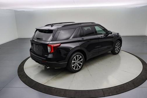 2024 Ford Explorer ST-LINE