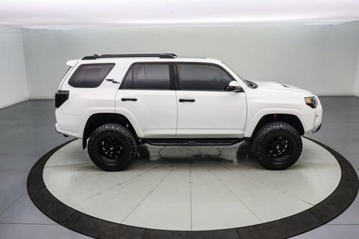 2020 Toyota 4Runner TRD OFF ROAD PREMIUM