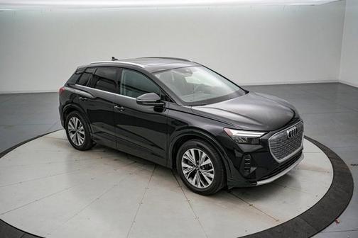 2023 Audi Q4 e-tron 40 PREMIUM