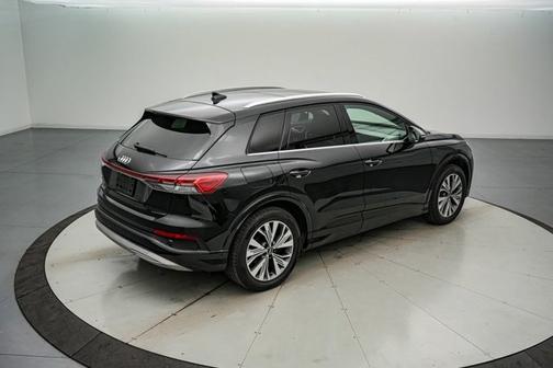 2023 Audi Q4 e-tron 40 PREMIUM