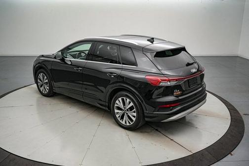 2023 Audi Q4 e-tron 40 PREMIUM