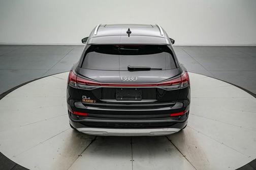 2023 Audi Q4 e-tron 40 PREMIUM
