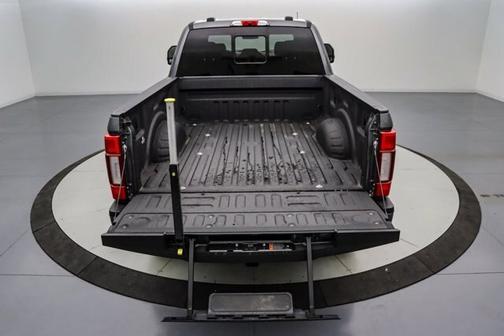 2022 Ford F-250 PLATINUM