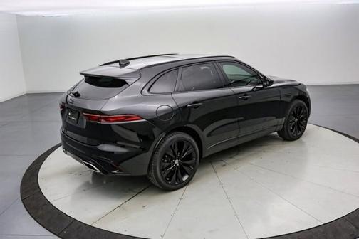 2024 Jaguar F-PACE P400 R-DYNAMIC S