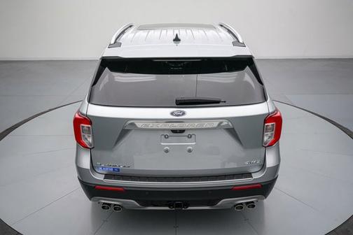 ICONIC SILVER METALLIC 2023 Ford Explorer PLATINUM