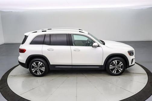 2025 Mercedes-Benz GLB 250 BASE 4MATIC
