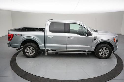 ICONIC SILVER METALLIC 2021 Ford F-150 XLT