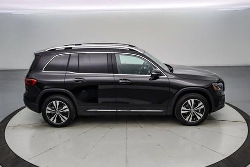 2025 Mercedes-Benz GLB 250 BASE 4MATIC