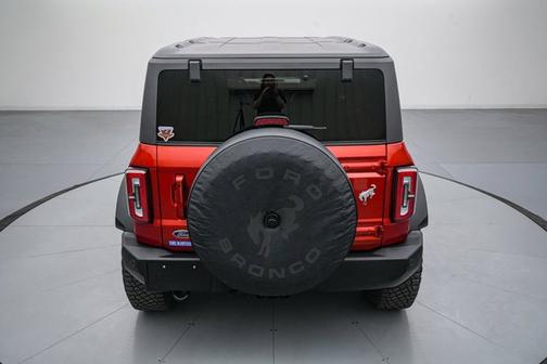 HOT PEPPER RED MET TINT CC 2022 Ford Bronco OUTER BANKS