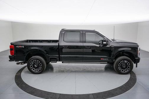 2025 Ford F-350 PLATINUM