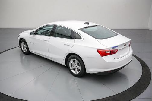 Summit White 2024 Chevrolet Malibu LS W/1FL