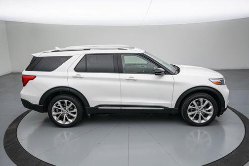 STAR WHITE MET TRI-COAT 2023 Ford Explorer PLATINUM