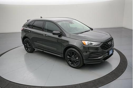 FORGED GREEN 2024 Ford Edge SE