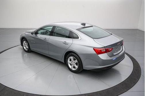 Sterling Gray Metallic 2024 Chevrolet Malibu LS W/1FL
