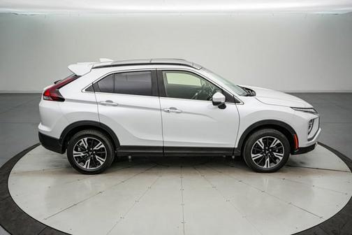 2023 Mitsubishi Eclipse Cross SE